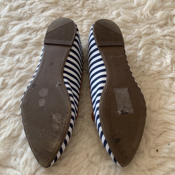 H&M Flats | Navy Stripes | Size 9.5 - Picture 4 of 4
